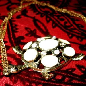 Gold & Cream Style Turtle Necklace